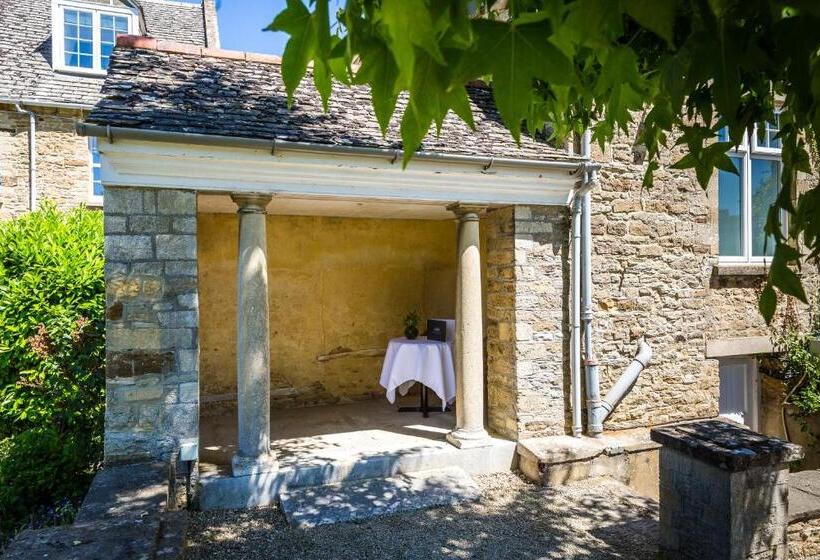 مبيت وإفطار Middle Aston House