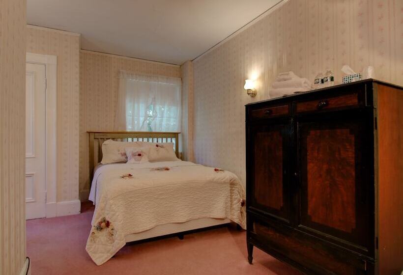 مبيت وإفطار Old Corner Inn