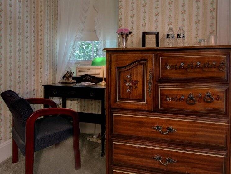 مبيت وإفطار Old Corner Inn