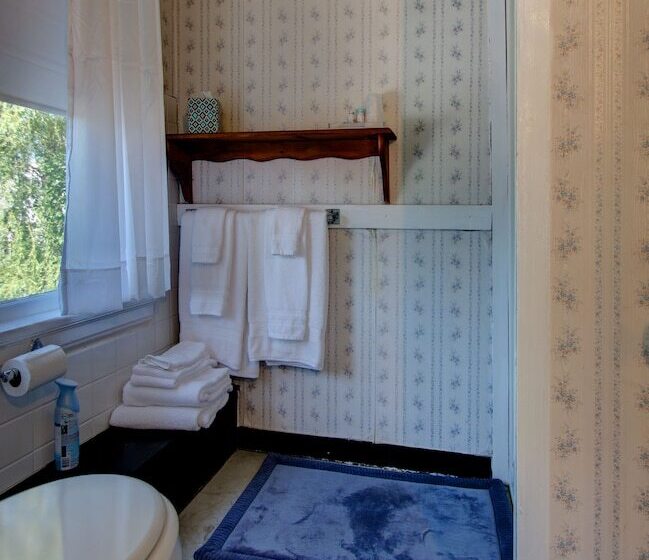 مبيت وإفطار Old Corner Inn