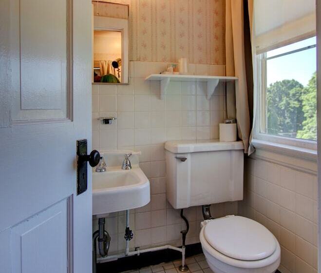 مبيت وإفطار Old Corner Inn