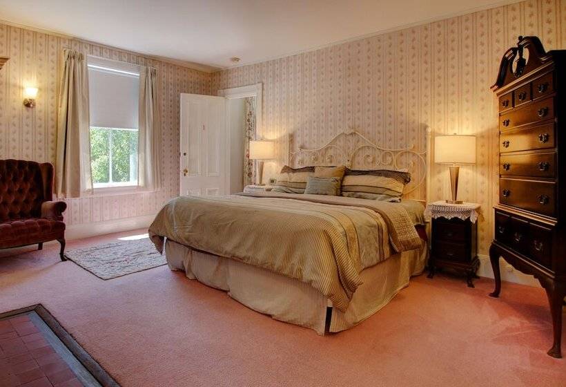 مبيت وإفطار Old Corner Inn