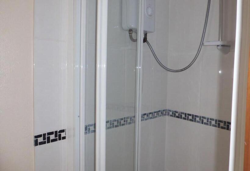 مبيت وإفطار The Elms