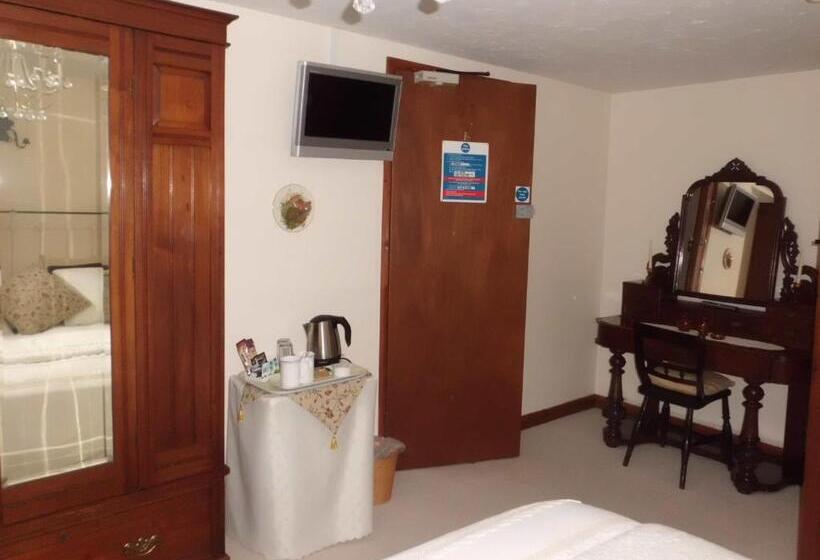 مبيت وإفطار The Elms