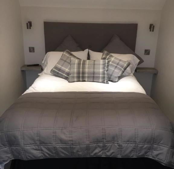 צימר The Green Man Stanford