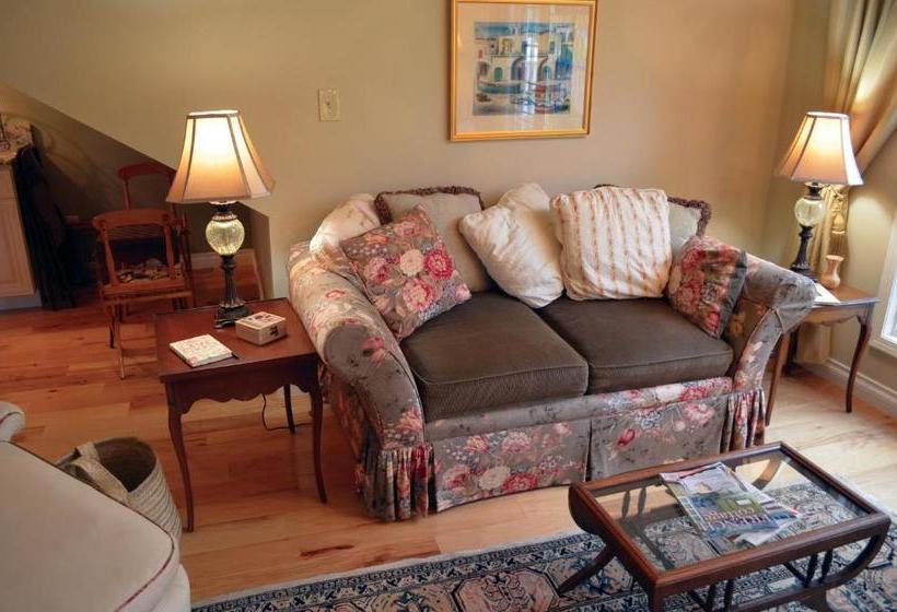 مبيت وإفطار The Lace Curtain Cottage