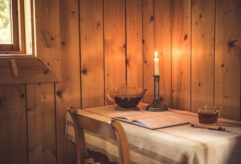 Färjås Yogaretreats B&b