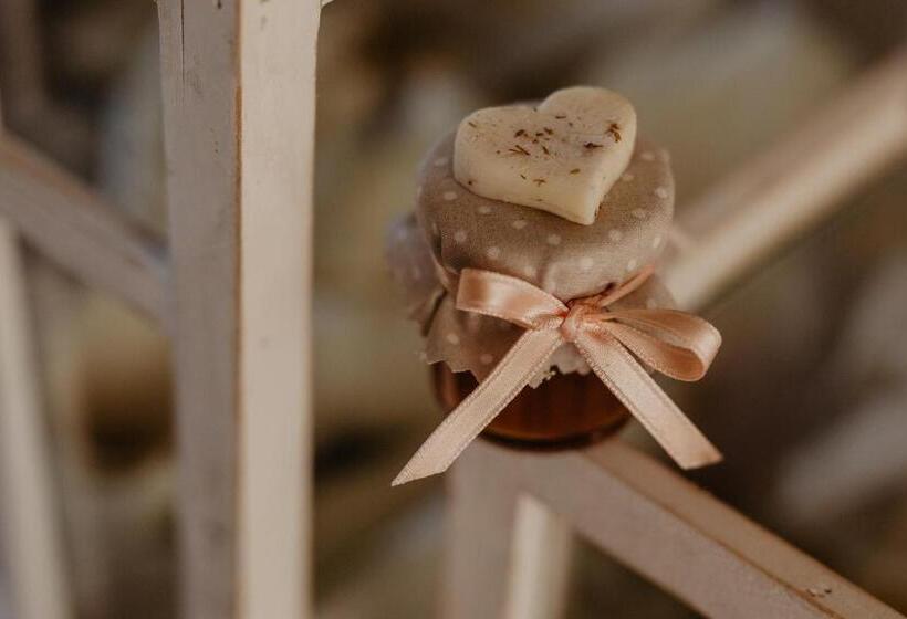 בית מלון כפרי Abbazia Sette Frati Agriturismo Fratres