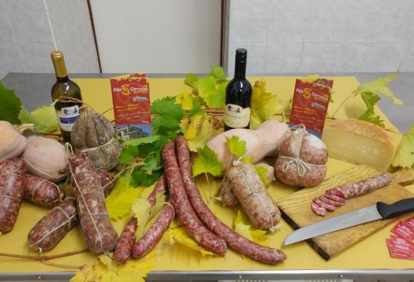 בית מלון כפרי Agriturismo Alla Strozza