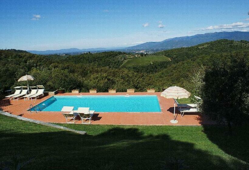 Отель Agriturismo Fattoria Di Gratena