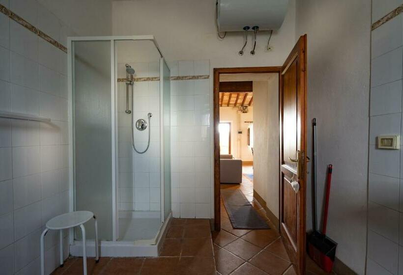 Отель Agriturismo Fattoria Di Gratena