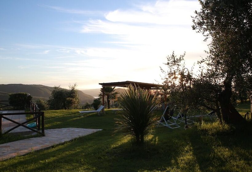 فندق Agriturismo Podere Acqualoreto