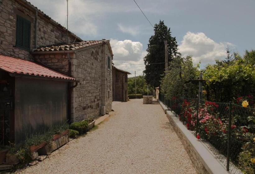 فندق Agriturismo Podere Acqualoreto