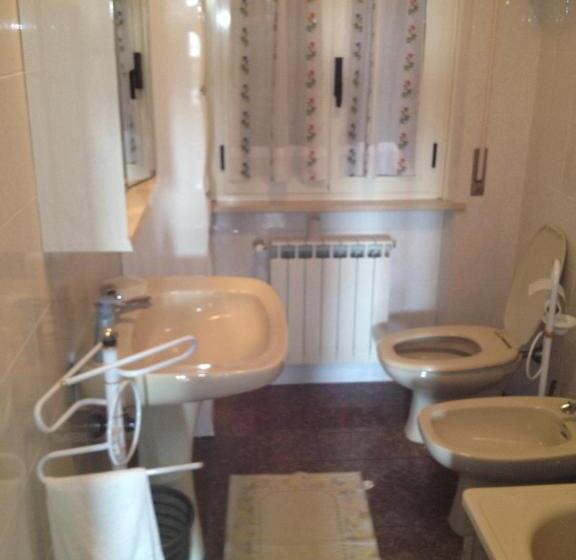 فندق Agriturismo Podere Acqualoreto