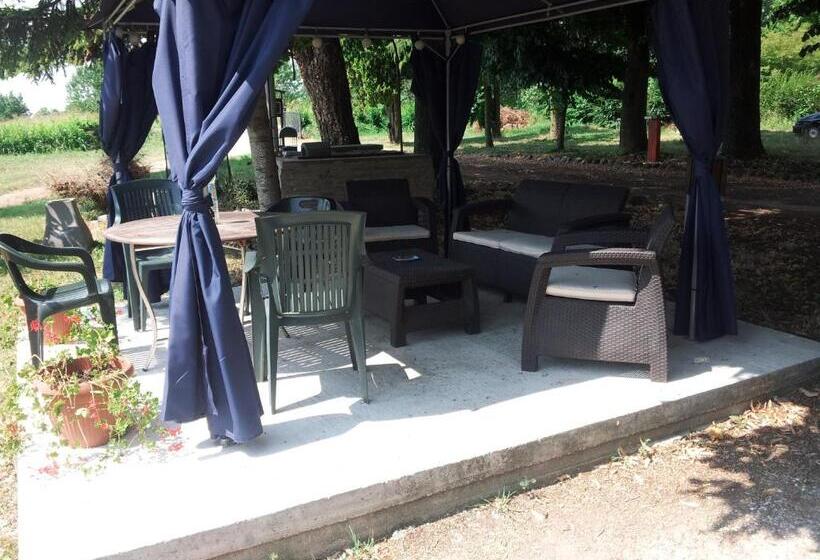 ホテル Agriturismo Valpagliaro