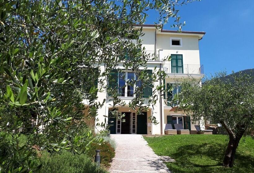 בית מלון כפרי Albergo Blueline