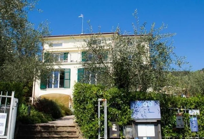 בית מלון כפרי Albergo Blueline