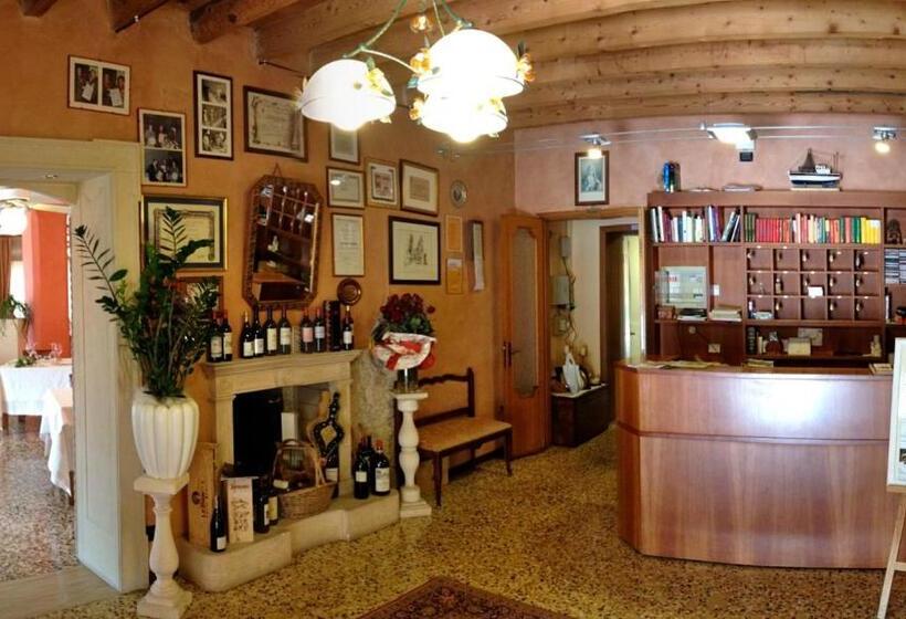 בית מלון כפרי Albergo Isetta