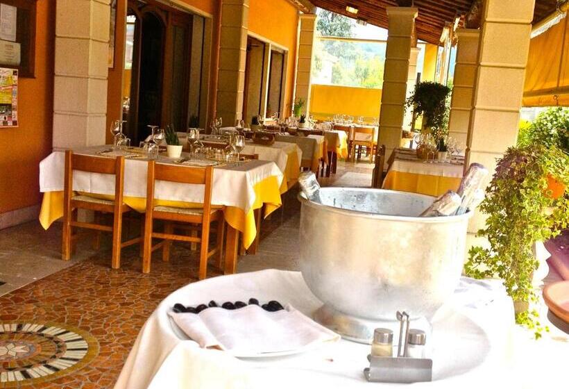 בית מלון כפרי Albergo Isetta