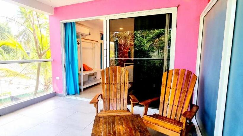 בית מלון כפרי Blue Mango Beach