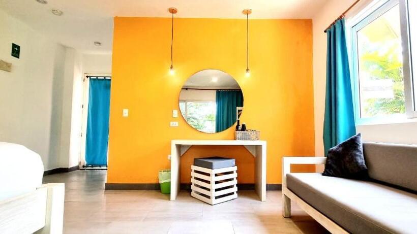 Отель Blue Mango Beach