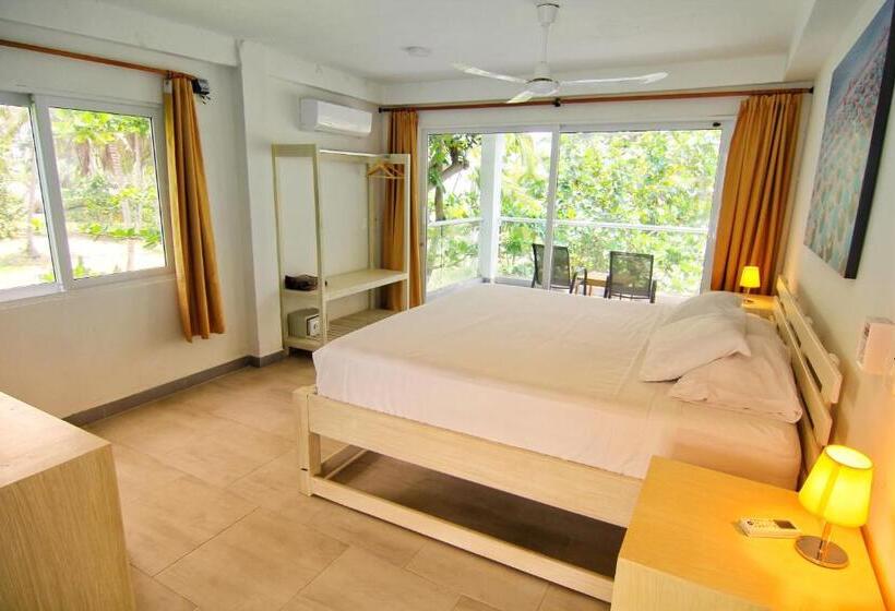 Отель Blue Mango Beach