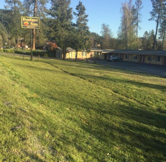 호텔 Budget Inn   Laytonville