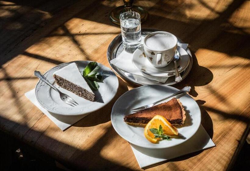 Отель Burg Bernstein