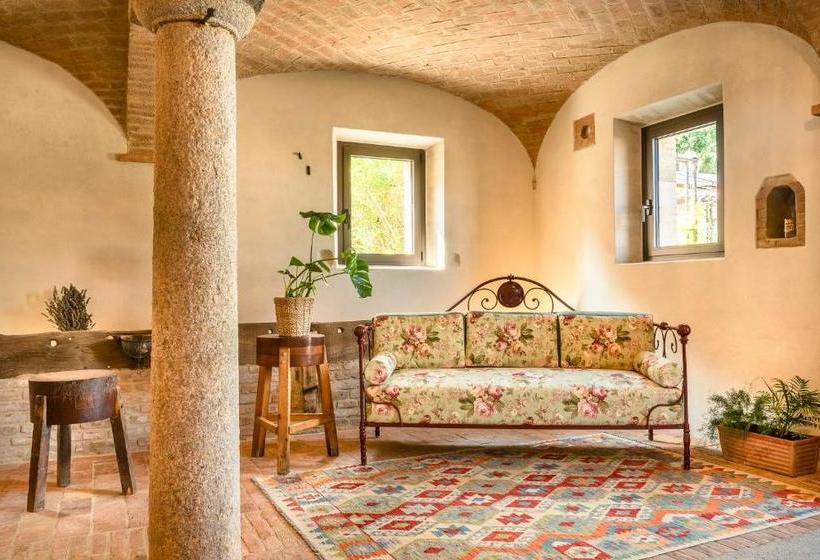 ホテル Case Zucchi Bioagriturismo