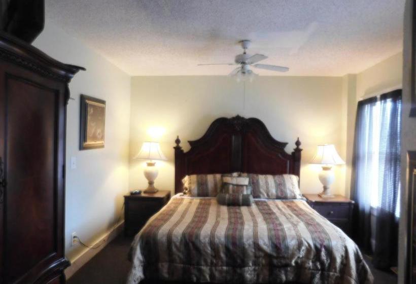 Cassadaga Hotel And Spiritual Center