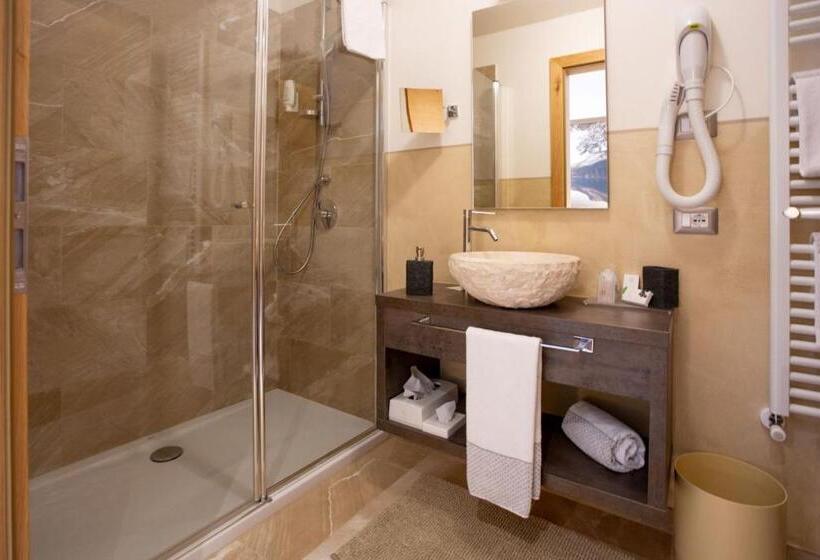فندق Chalet Tovel   Mountain Lake