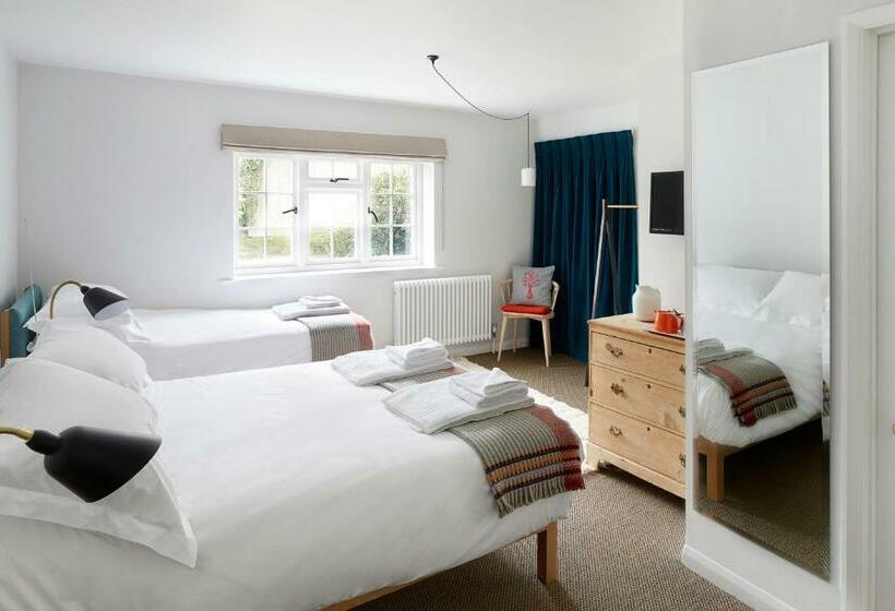 호텔 Compasses Inn