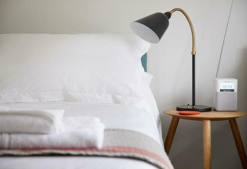 호텔 Compasses Inn