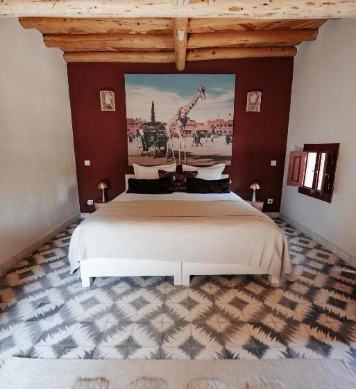 هتل Domaine De Tameslohte