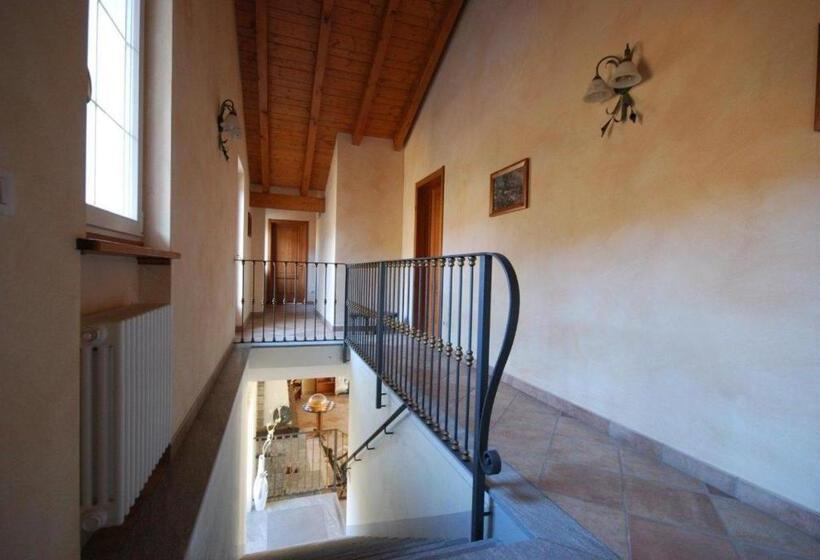 ホテル Garni Viggiona