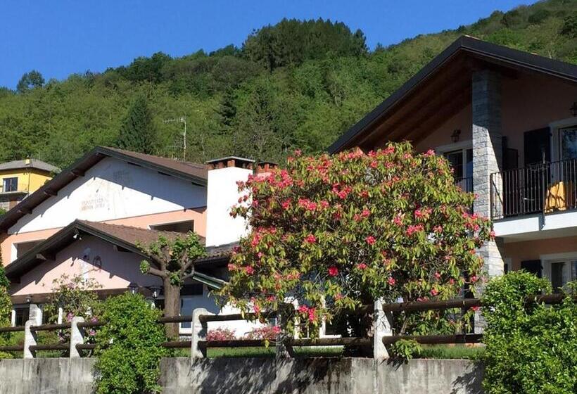 ホテル Garni Viggiona