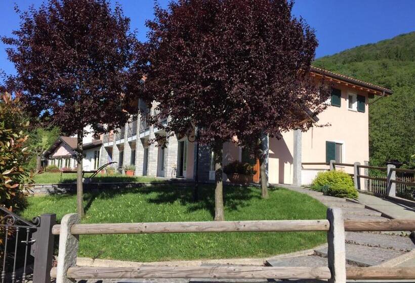 ホテル Garni Viggiona