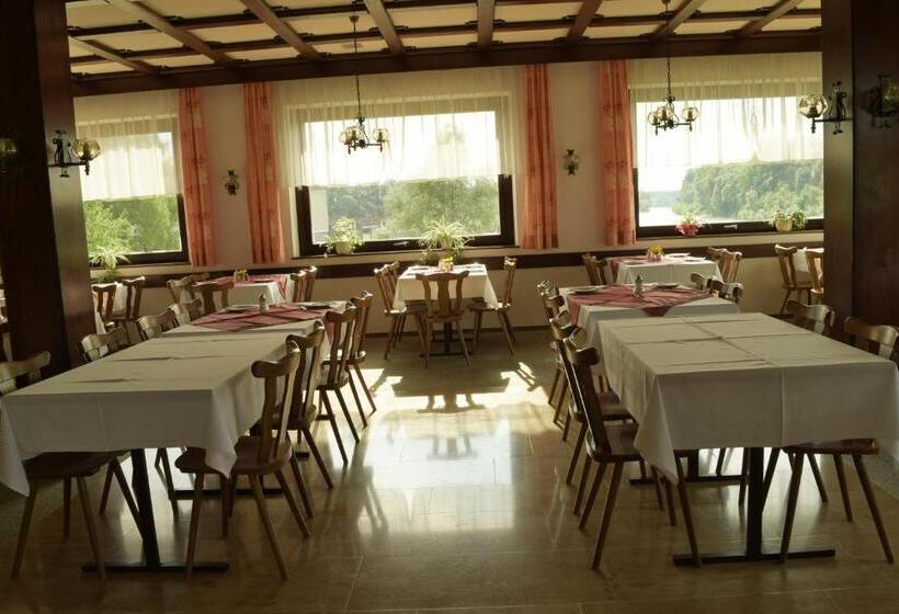 Hotel Gasthof S'schatzkastl