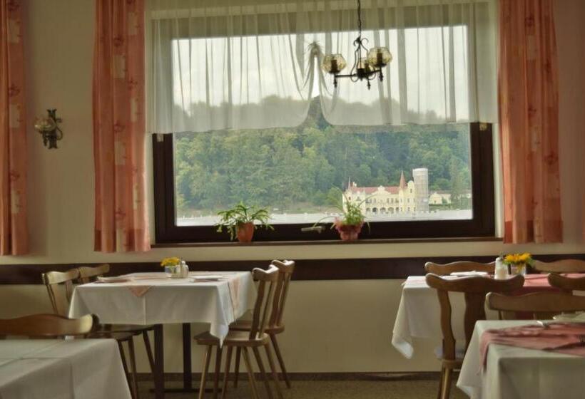 Hotel Gasthof S'schatzkastl