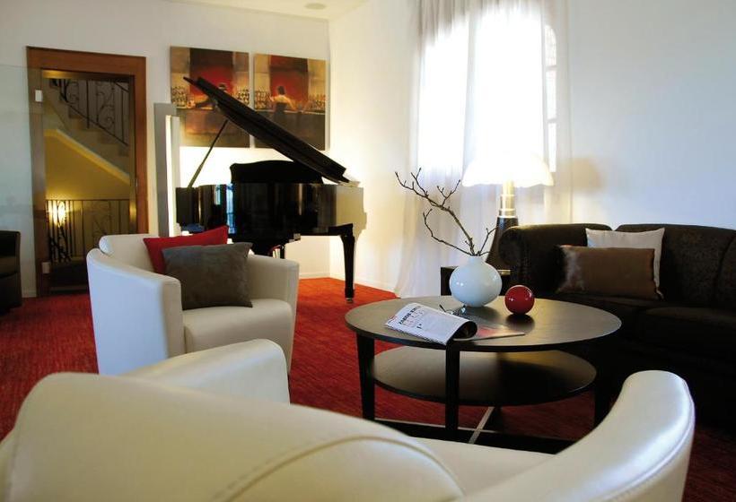 ホテル Golf De La Gruyère