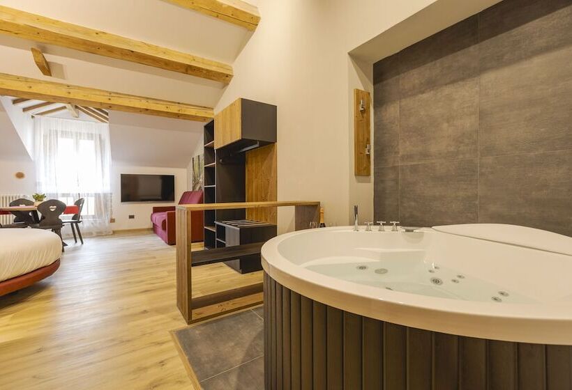 فندق Granduca Mountain Wellness Apartments Campigna