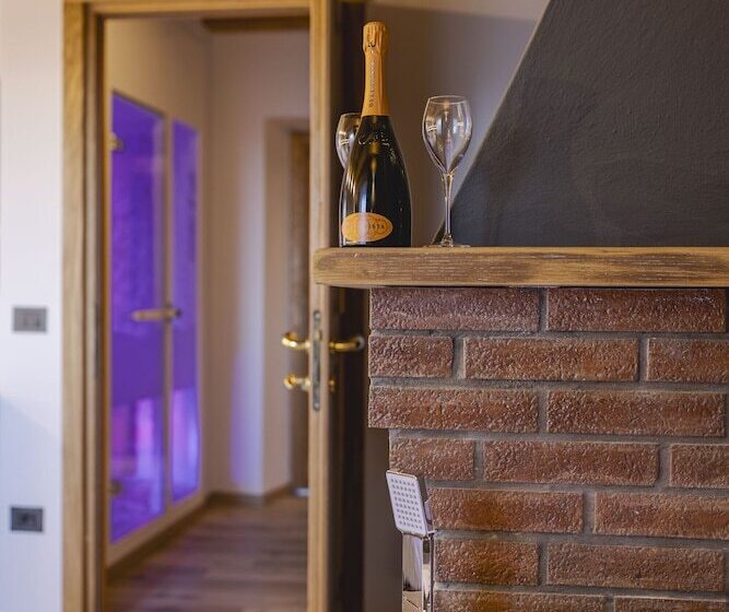 فندق Granduca Mountain Wellness Apartments Campigna