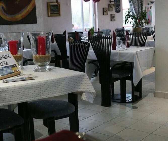 ホテル La Maison Ernenwein