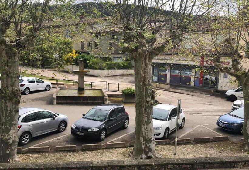 בית מלון כפרי L'embellie