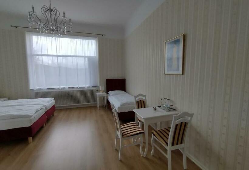 בית מלון כפרי Liahof