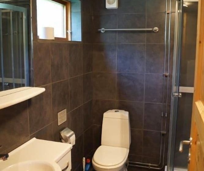 בית מלון כפרי Långsjön Stugor & Camping