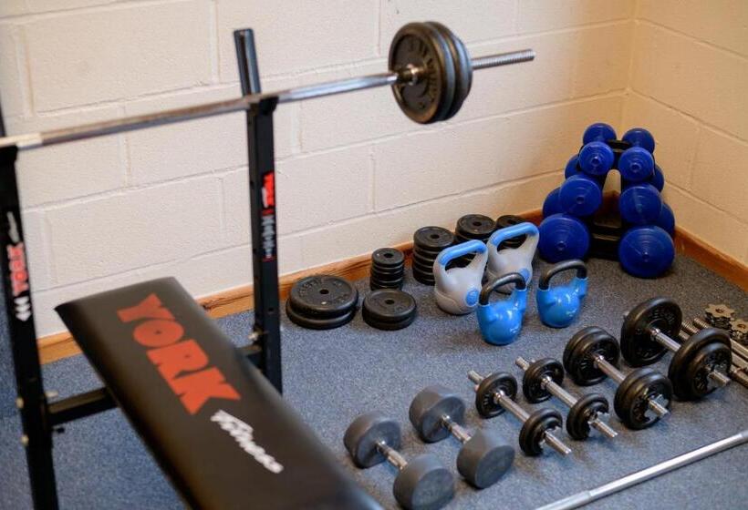 ホテル Luccombe Farm Holiday Cottages