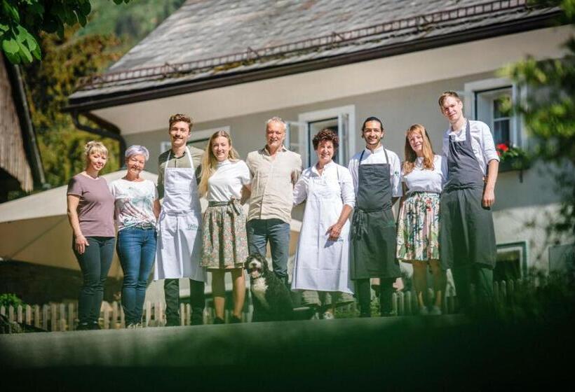 فندق Mayer   Wirtshaus Und Dorf