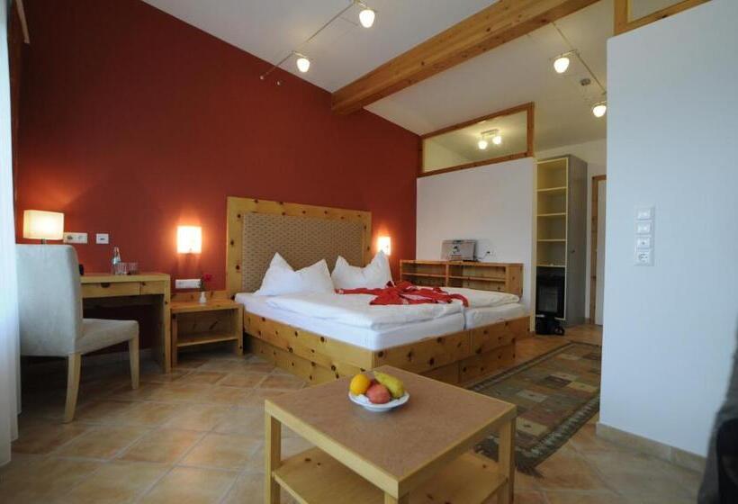 فندق Mayer   Wirtshaus Und Dorf