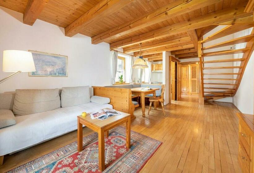 فندق Mayer   Wirtshaus Und Dorf